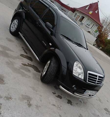 Черный Cанг Йонг Рекстон, объемом двигателя 2.7 л и пробегом 215 тыс. км за 7650 $, фото 4 на Automoto.ua