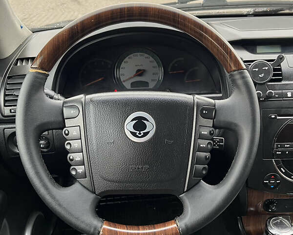 Чорний Cанг Йонг Rexton, об'ємом двигуна 2.69 л та пробігом 234 тис. км за 7150 $, фото 17 на Automoto.ua