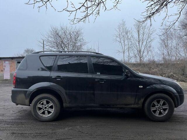 Черный Cанг Йонг Рекстон, объемом двигателя 2.7 л и пробегом 247 тыс. км за 2500 $, фото 7 на Automoto.ua