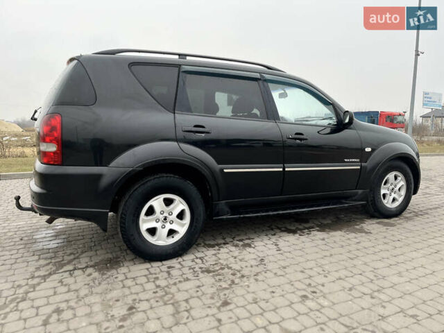 Чорний Cанг Йонг Rexton, об'ємом двигуна 2.69 л та пробігом 234 тис. км за 7150 $, фото 6 на Automoto.ua