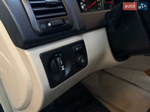 Чорний Cанг Йонг Rexton, об'ємом двигуна 2.7 л та пробігом 170 тис. км за 8300 $, фото 24 на Automoto.ua