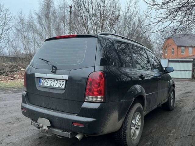 Черный Cанг Йонг Рекстон, объемом двигателя 2.7 л и пробегом 247 тыс. км за 2500 $, фото 3 на Automoto.ua