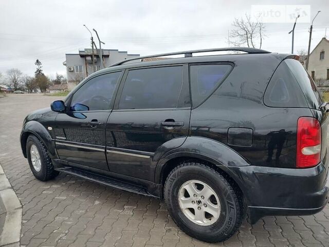 Чорний Cанг Йонг Rexton, об'ємом двигуна 0 л та пробігом 216 тис. км за 7800 $, фото 7 на Automoto.ua