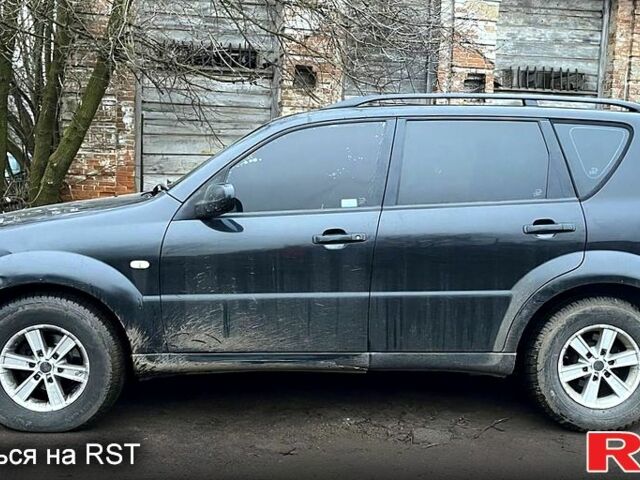 Черный Cанг Йонг Рекстон, объемом двигателя 2.7 л и пробегом 245 тыс. км за 2500 $, фото 1 на Automoto.ua