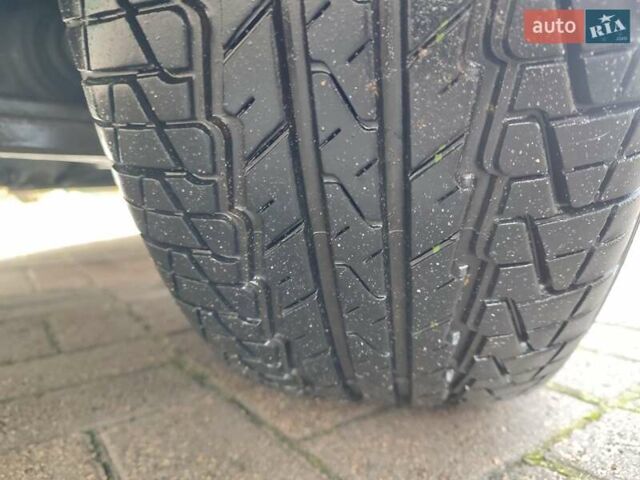 Cанг Йонг Рекстон 2007 в Киеве на Automoto.ua Черный Cанг Йонг Рекстон, объемом двигателя 2.7 л и пробегом 293 тыс. км за 5950 $, фото 1 на Automoto.ua