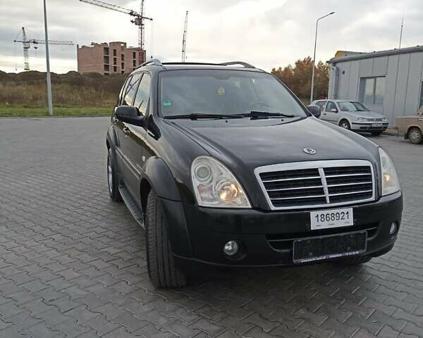 Cанг Йонг Rexton 2007 у Луцьку на Automoto.ua Чорний Cанг Йонг Rexton, об'ємом двигуна 2.7 л та пробігом 290 тис. км за 4600 $, фото 6 на Automoto.ua