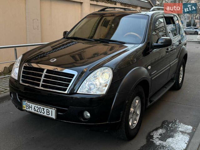 Чорний Cанг Йонг Rexton, об'ємом двигуна 2.7 л та пробігом 170 тис. км за 8300 $, фото 13 на Automoto.ua