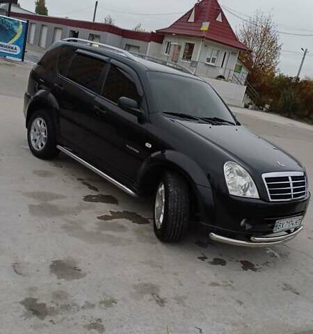 Черный Cанг Йонг Рекстон, объемом двигателя 2.7 л и пробегом 215 тыс. км за 7650 $, фото 2 на Automoto.ua