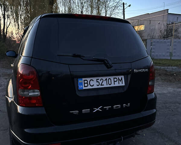 Чорний Cанг Йонг Rexton, об'ємом двигуна 2.7 л та пробігом 312 тис. км за 5950 $, фото 4 на Automoto.ua