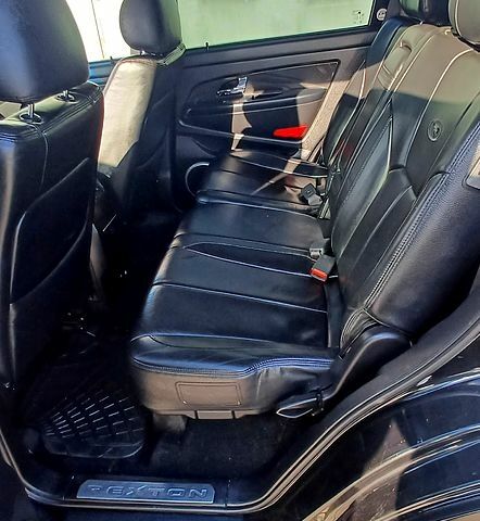 Чорний Cанг Йонг Rexton, об'ємом двигуна 2.7 л та пробігом 296 тис. км за 5500 $, фото 12 на Automoto.ua