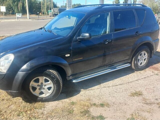 Чорний Cанг Йонг Rexton, об'ємом двигуна 2.7 л та пробігом 300 тис. км за 2200 $, фото 4 на Automoto.ua