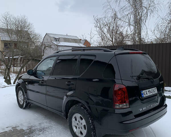 Черный Cанг Йонг Рекстон, объемом двигателя 2.7 л и пробегом 232 тыс. км за 6600 $, фото 3 на Automoto.ua