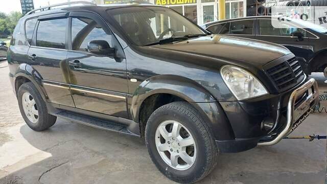 Чорний Cанг Йонг Rexton, об'ємом двигуна 2.7 л та пробігом 242 тис. км за 7500 $, фото 7 на Automoto.ua