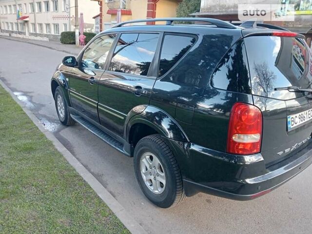 Чорний Cанг Йонг Rexton, об'ємом двигуна 2.7 л та пробігом 308 тис. км за 7900 $, фото 9 на Automoto.ua