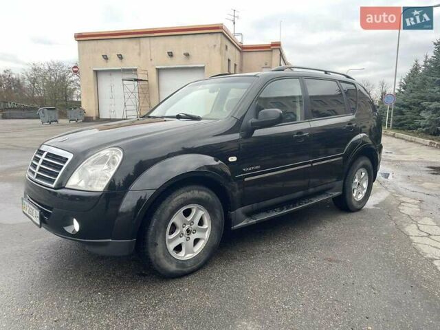 Чорний Cанг Йонг Rexton, об'ємом двигуна 2.7 л та пробігом 188 тис. км за 8650 $, фото 10 на Automoto.ua