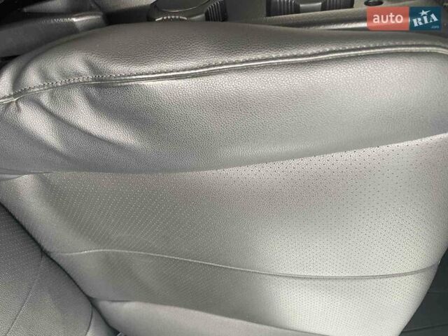 Чорний Cанг Йонг Rexton, об'ємом двигуна 2.7 л та пробігом 188 тис. км за 8650 $, фото 39 на Automoto.ua