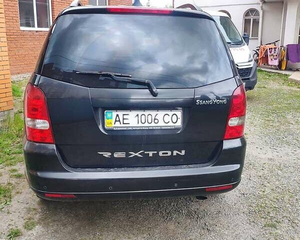 Чорний Cанг Йонг Rexton, об'ємом двигуна 2.7 л та пробігом 174 тис. км за 7150 $, фото 5 на Automoto.ua