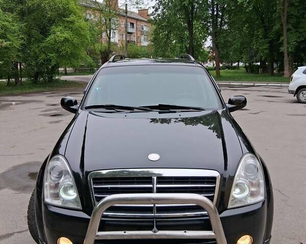 Чорний Cанг Йонг Rexton, об'ємом двигуна 2.7 л та пробігом 224 тис. км за 7450 $, фото 1 на Automoto.ua