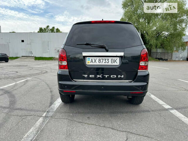 Чорний Cанг Йонг Rexton, об'ємом двигуна 2.7 л та пробігом 170 тис. км за 9000 $, фото 7 на Automoto.ua