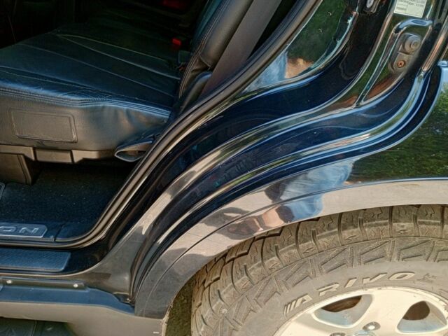 Чорний Cанг Йонг Rexton, об'ємом двигуна 2.7 л та пробігом 320 тис. км за 8000 $, фото 7 на Automoto.ua