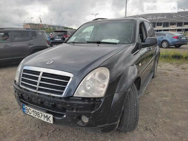 Чорний Cанг Йонг Rexton, об'ємом двигуна 2.7 л та пробігом 490 тис. км за 6000 $, фото 2 на Automoto.ua