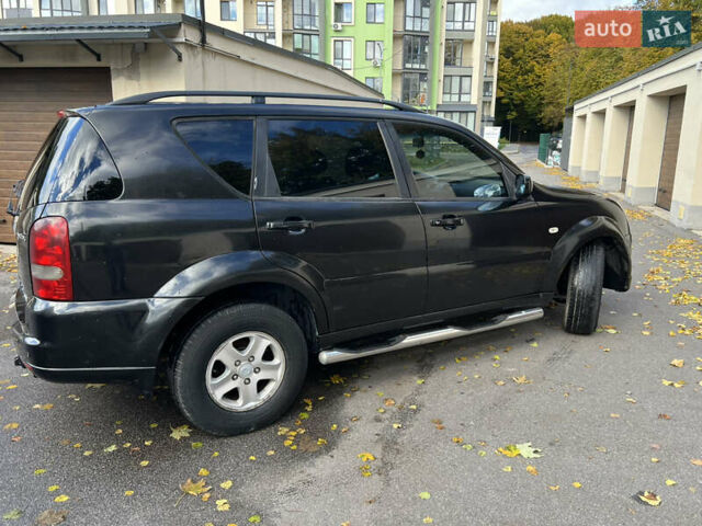 Чорний Cанг Йонг Rexton, об'ємом двигуна 2.69 л та пробігом 305 тис. км за 4999 $, фото 3 на Automoto.ua