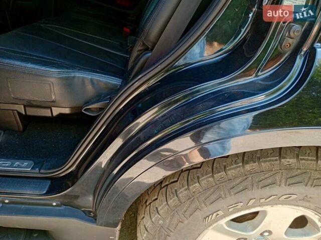 Чорний Cанг Йонг Rexton, об'ємом двигуна 2.7 л та пробігом 321 тис. км за 7500 $, фото 9 на Automoto.ua