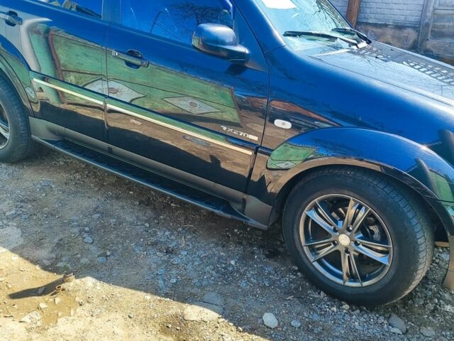 Черный Cанг Йонг Рекстон, объемом двигателя 2.7 л и пробегом 320 тыс. км за 7300 $, фото 10 на Automoto.ua