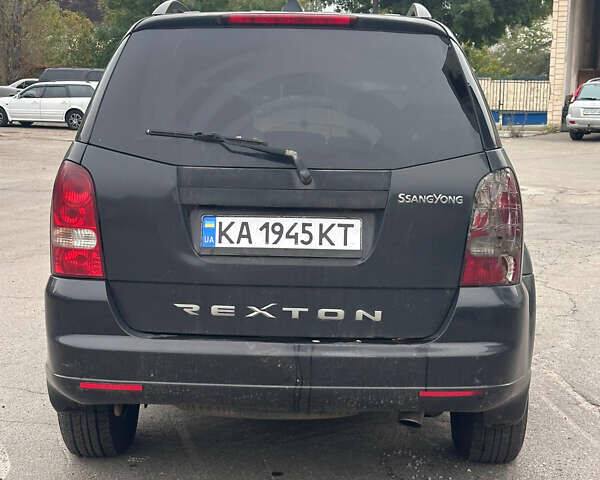 Чорний Cанг Йонг Rexton, об'ємом двигуна 2.7 л та пробігом 248 тис. км за 4100 $, фото 5 на Automoto.ua