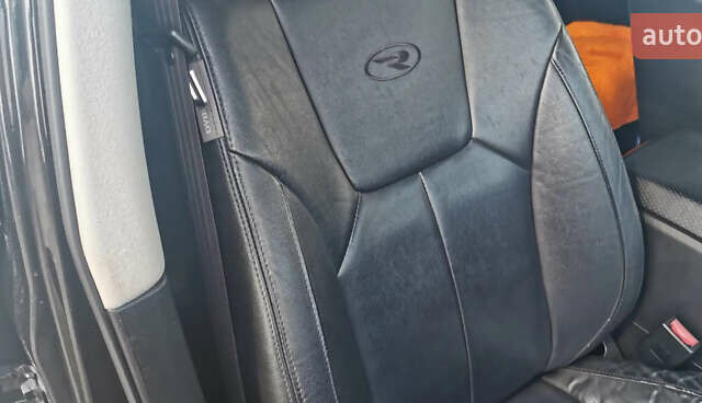 Чорний Cанг Йонг Rexton, об'ємом двигуна 2.7 л та пробігом 211 тис. км за 10700 $, фото 20 на Automoto.ua