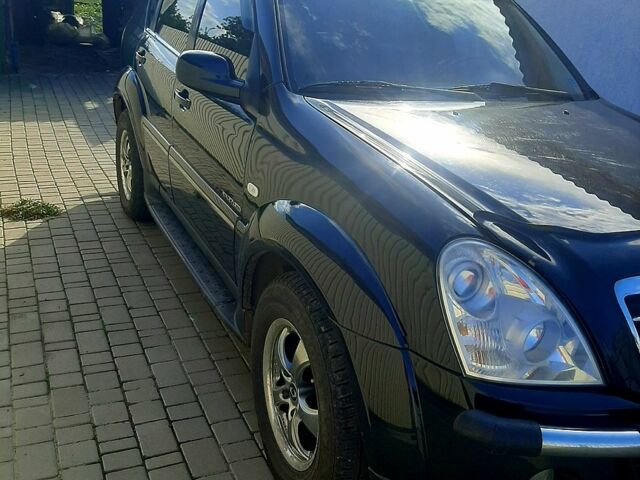 Чорний Cанг Йонг Rexton, об'ємом двигуна 2.7 л та пробігом 193 тис. км за 7500 $, фото 4 на Automoto.ua