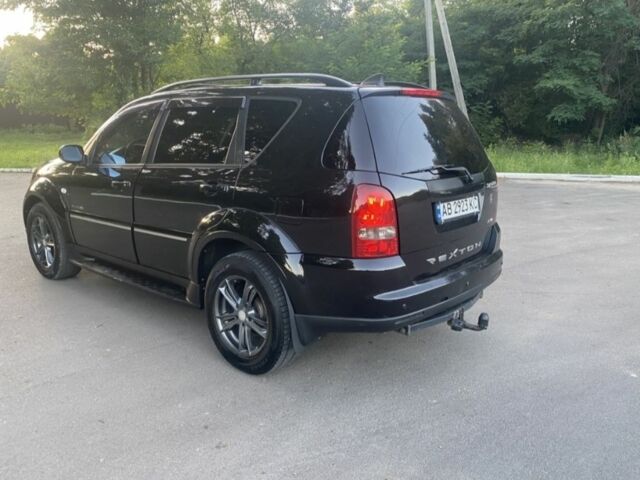 Чорний Cанг Йонг Rexton, об'ємом двигуна 2.7 л та пробігом 329 тис. км за 6999 $, фото 1 на Automoto.ua