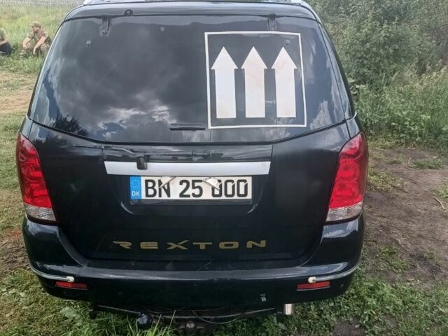 Чорний Cанг Йонг Rexton, об'ємом двигуна 3.2 л та пробігом 200 тис. км за 3200 $, фото 2 на Automoto.ua