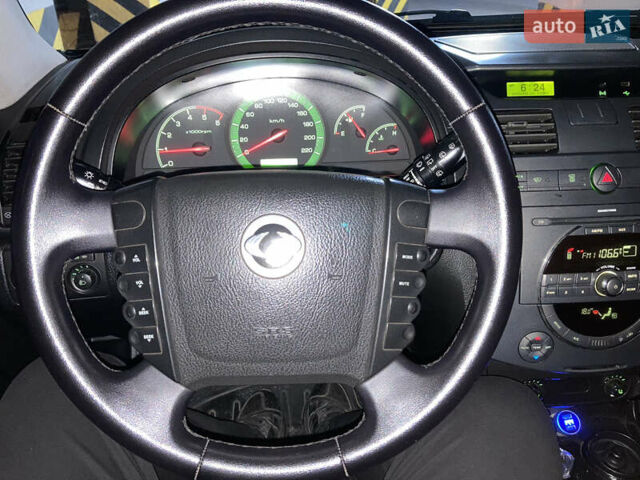 Чорний Cанг Йонг Rexton, об'ємом двигуна 2.7 л та пробігом 159 тис. км за 8900 $, фото 31 на Automoto.ua