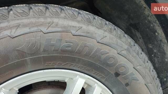 Черный Cанг Йонг Рекстон, объемом двигателя 2.7 л и пробегом 230 тыс. км за 8000 $, фото 17 на Automoto.ua