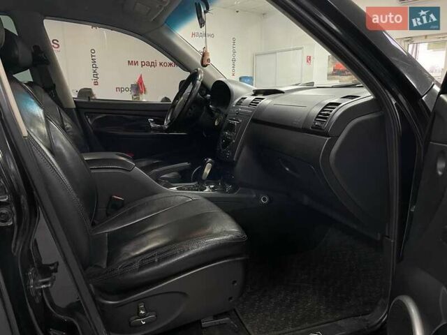 Черный Cанг Йонг Рекстон, объемом двигателя 2.7 л и пробегом 218 тыс. км за 7490 $, фото 30 на Automoto.ua