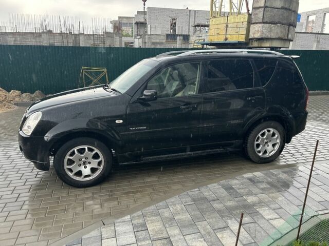 Чорний Cанг Йонг Rexton, об'ємом двигуна 2.7 л та пробігом 116 тис. км за 4400 $, фото 3 на Automoto.ua