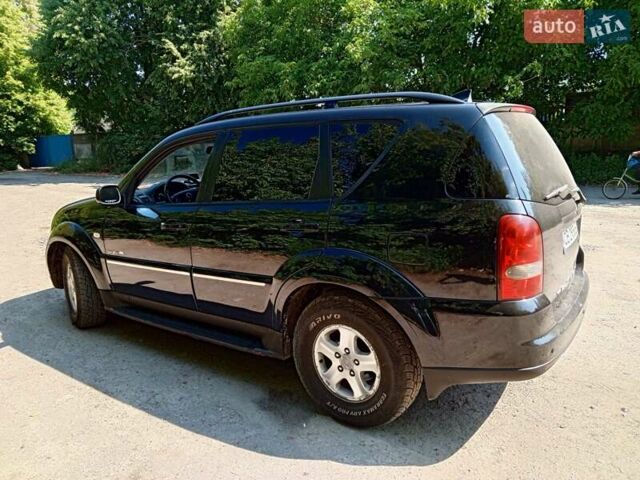 Чорний Cанг Йонг Rexton, об'ємом двигуна 2.7 л та пробігом 321 тис. км за 7500 $, фото 7 на Automoto.ua