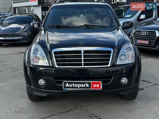 Чорний Cанг Йонг Rexton, об'ємом двигуна 2.7 л та пробігом 149 тис. км за 9850 $, фото 1 на Automoto.ua