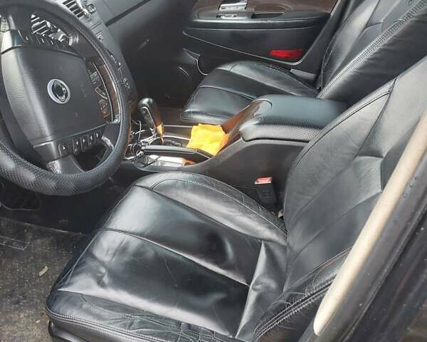 Чорний Cанг Йонг Rexton, об'ємом двигуна 2.7 л та пробігом 242 тис. км за 7500 $, фото 8 на Automoto.ua