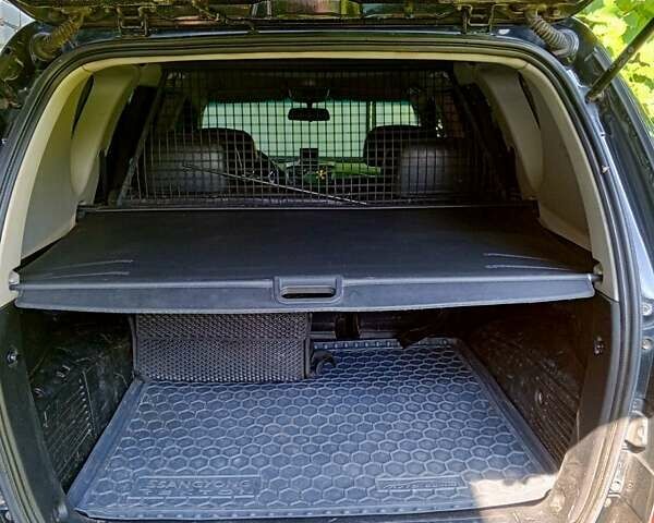 Чорний Cанг Йонг Rexton, об'ємом двигуна 2.7 л та пробігом 321 тис. км за 7500 $, фото 10 на Automoto.ua