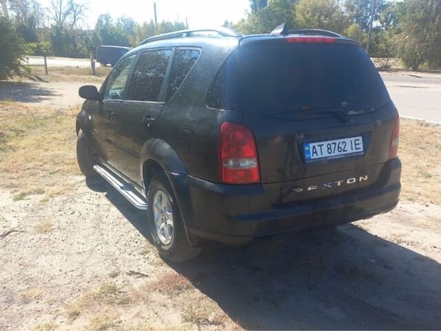 Чорний Cанг Йонг Rexton, об'ємом двигуна 2.7 л та пробігом 300 тис. км за 2200 $, фото 5 на Automoto.ua