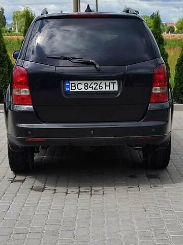 Черный Cанг Йонг Рекстон, объемом двигателя 2.7 л и пробегом 230 тыс. км за 8000 $, фото 7 на Automoto.ua