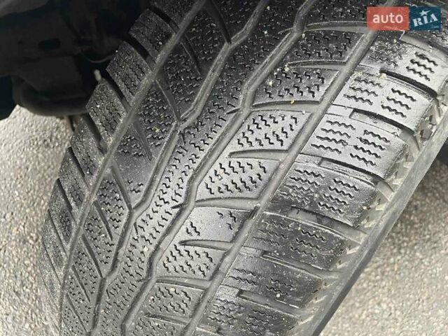 Чорний Cанг Йонг Rexton, об'ємом двигуна 2.7 л та пробігом 188 тис. км за 8650 $, фото 32 на Automoto.ua