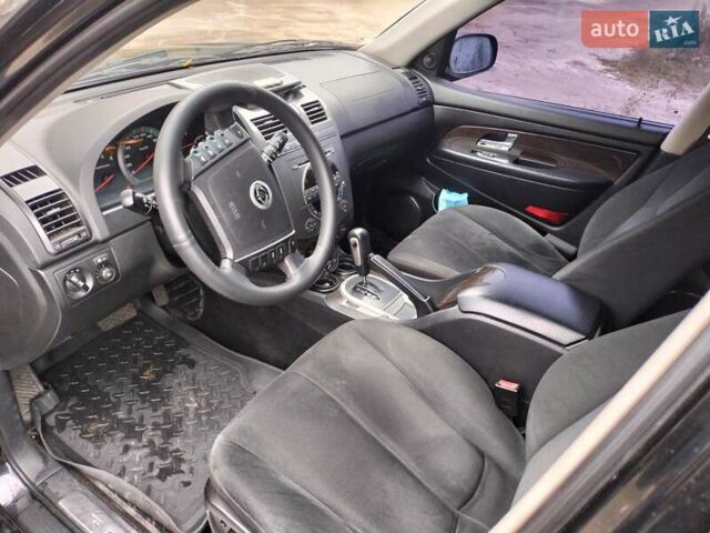 Чорний Cанг Йонг Rexton, об'ємом двигуна 2.7 л та пробігом 196 тис. км за 8200 $, фото 3 на Automoto.ua