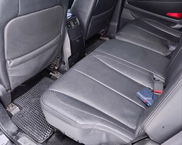 Черный Cанг Йонг Рекстон, объемом двигателя 2.7 л и пробегом 260 тыс. км за 7000 $, фото 4 на Automoto.ua