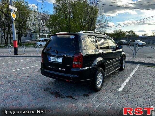 Чорний Cанг Йонг Rexton, об'ємом двигуна 2.7 л та пробігом 218 тис. км за 9000 $, фото 3 на Automoto.ua