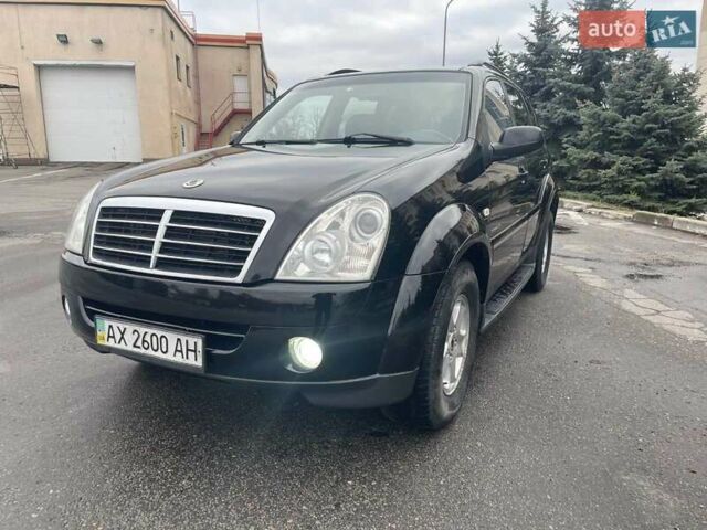 Чорний Cанг Йонг Rexton, об'ємом двигуна 2.7 л та пробігом 188 тис. км за 8650 $, фото 11 на Automoto.ua