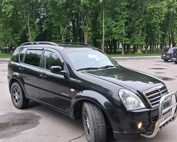 Чорний Cанг Йонг Rexton, об'ємом двигуна 2.7 л та пробігом 224 тис. км за 7450 $, фото 3 на Automoto.ua