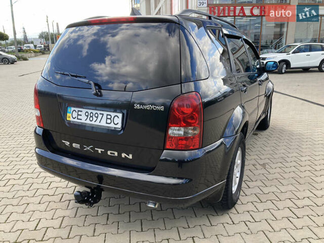 Чорний Cанг Йонг Rexton, об'ємом двигуна 2.7 л та пробігом 159 тис. км за 8900 $, фото 5 на Automoto.ua